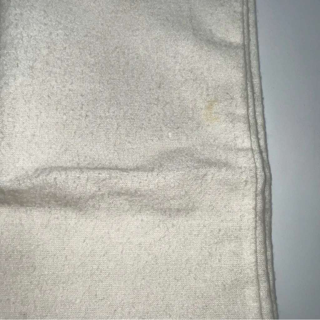 Salvatore Ferragamo Ex-Large White Cotton Flannel Dust Bag-Red Logo/Drawstring - Image 10