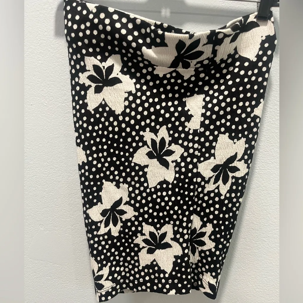 NWT Anthropologie Porridge Black White Floral Print Ruched Mini Skirt - Image 6