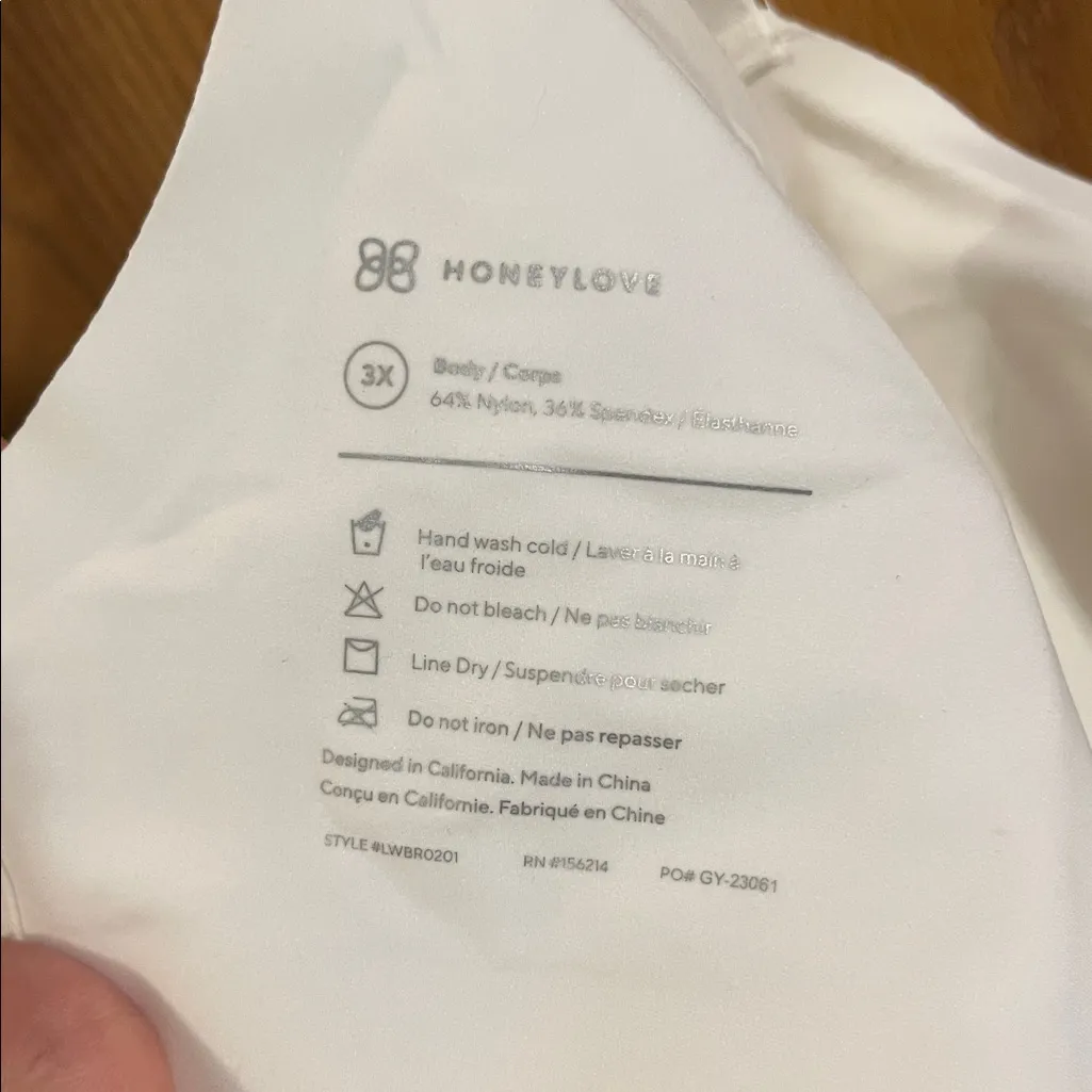 Honey Love Astral White Silhouette Wireless Bra 3X - Image 7