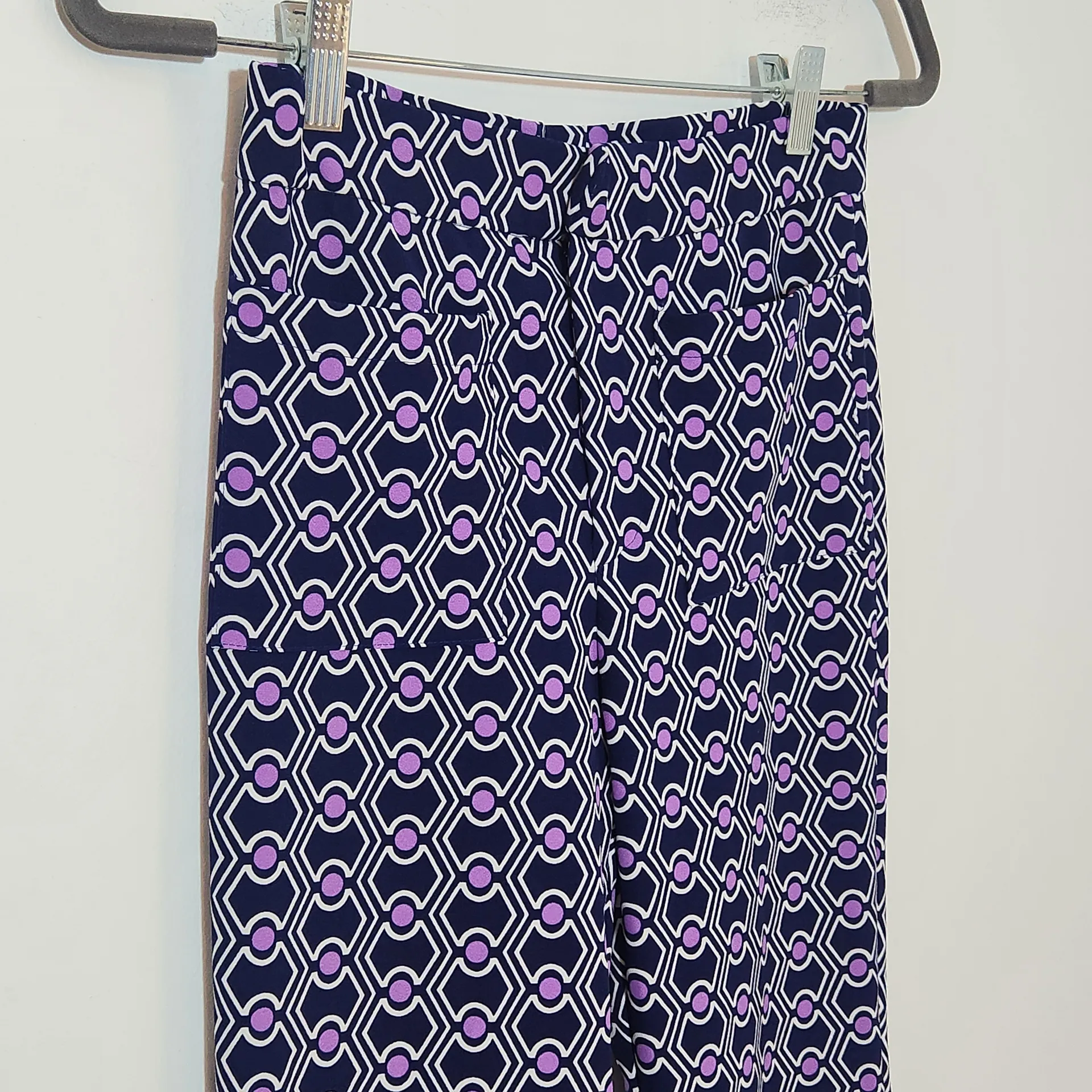 Zara Navy and Purple Retro print Flare Leg Cropped Pants Size Small - Image 3