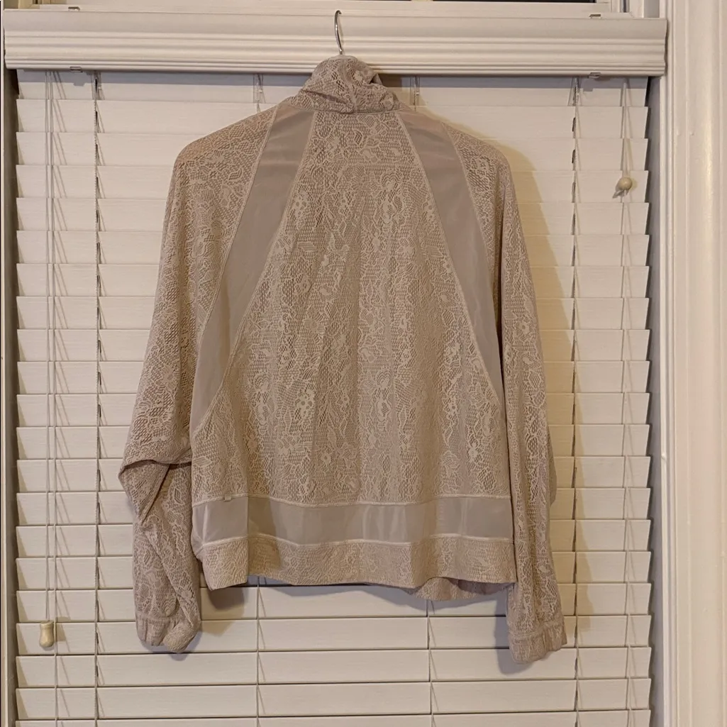 Lululemon In Depth Jacket *Lace - Light Chrome - 10 *FLAWED* - Image 7