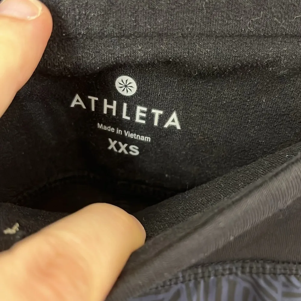 Athleta Geo Powder Peak 2 in 1 Skirted Legging Blue & Black Size XXS - Image 4