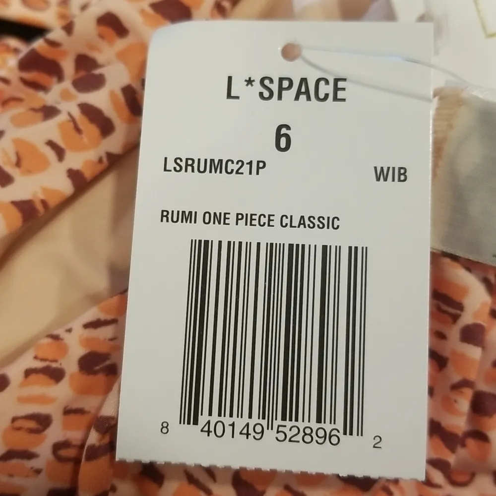 💕L*SPACE💕 Rumi One Piece Swimsuit Classic Coverage ~ Wild Bunch 6 Small NWT - Image 13