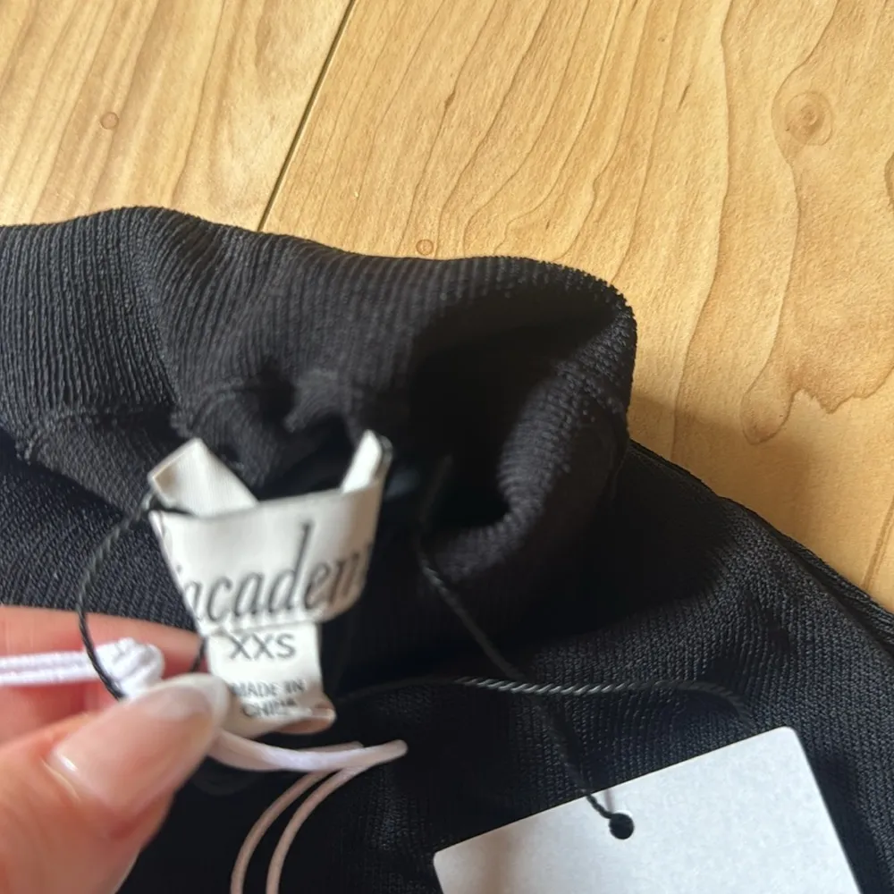 L’ACADEMIE BY MARIANNA BLACK MAXI DRESS - Image 3