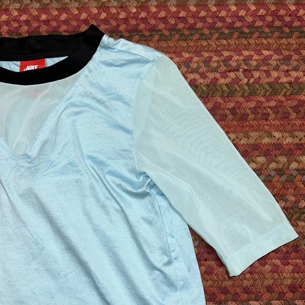 RETRO NIKE LIGHT BLUE MESH SLEEVE TEE SHIRTS - Image 3
