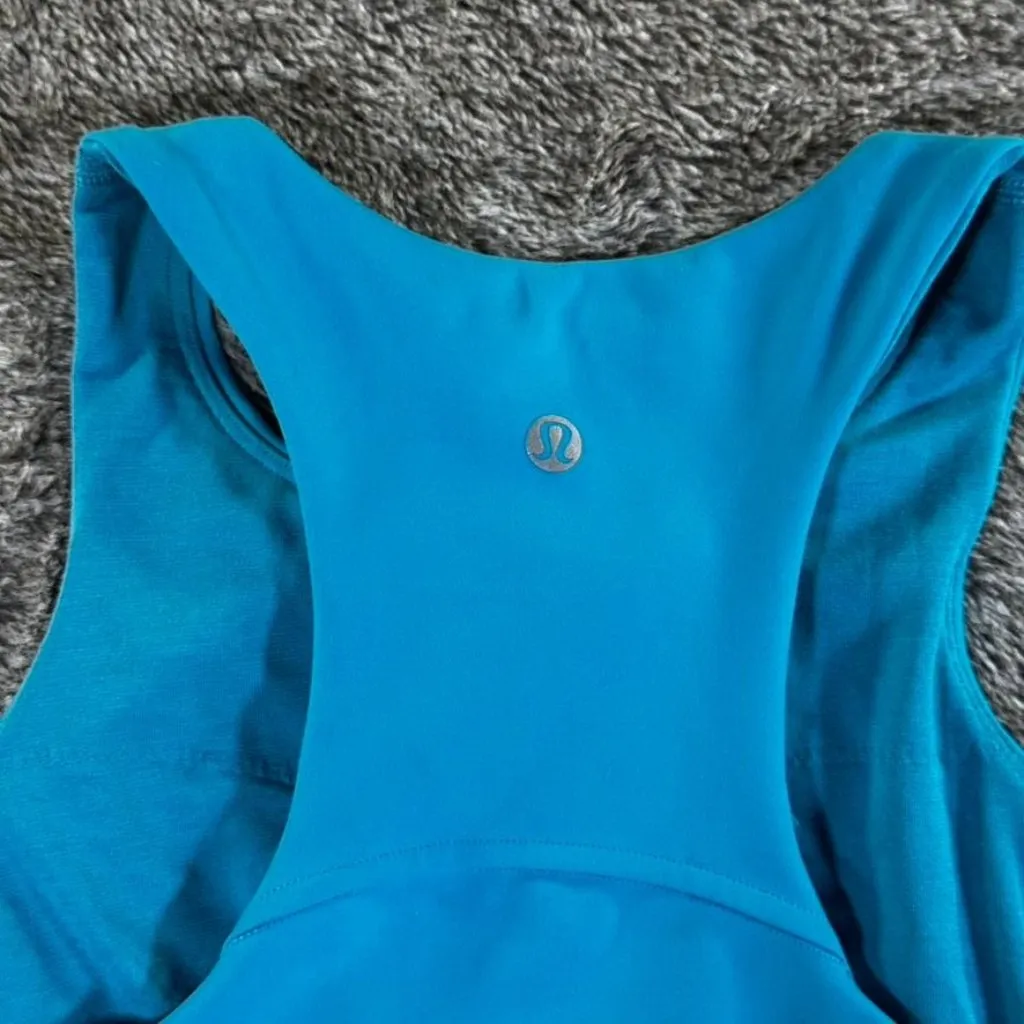 Lululemon  Invigorate Train Trank Sz 2 - Image 9