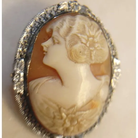 Left Facing Cameo Floral Brooch Pin Antique Carved Shell Silver Tone Filigree White - Image 2