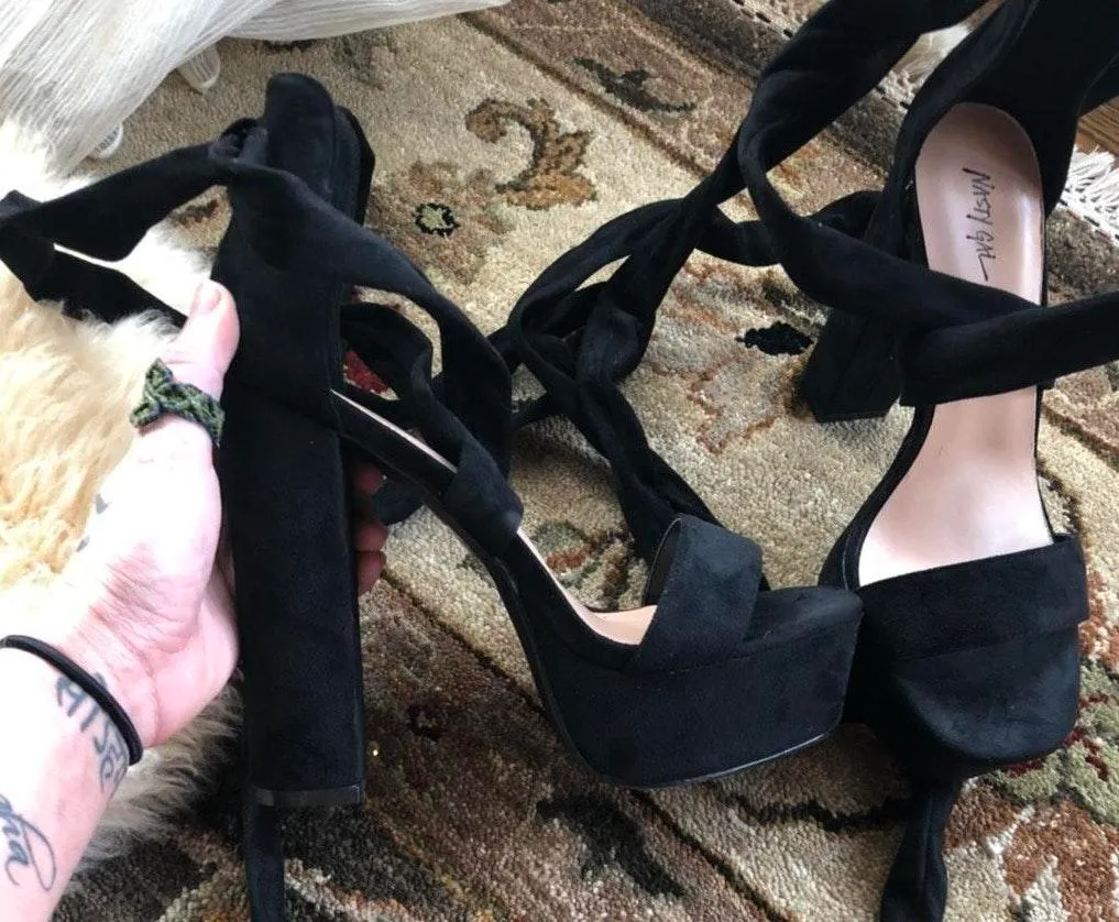 Sexy Lace Up Heels Size 9 - Image 4