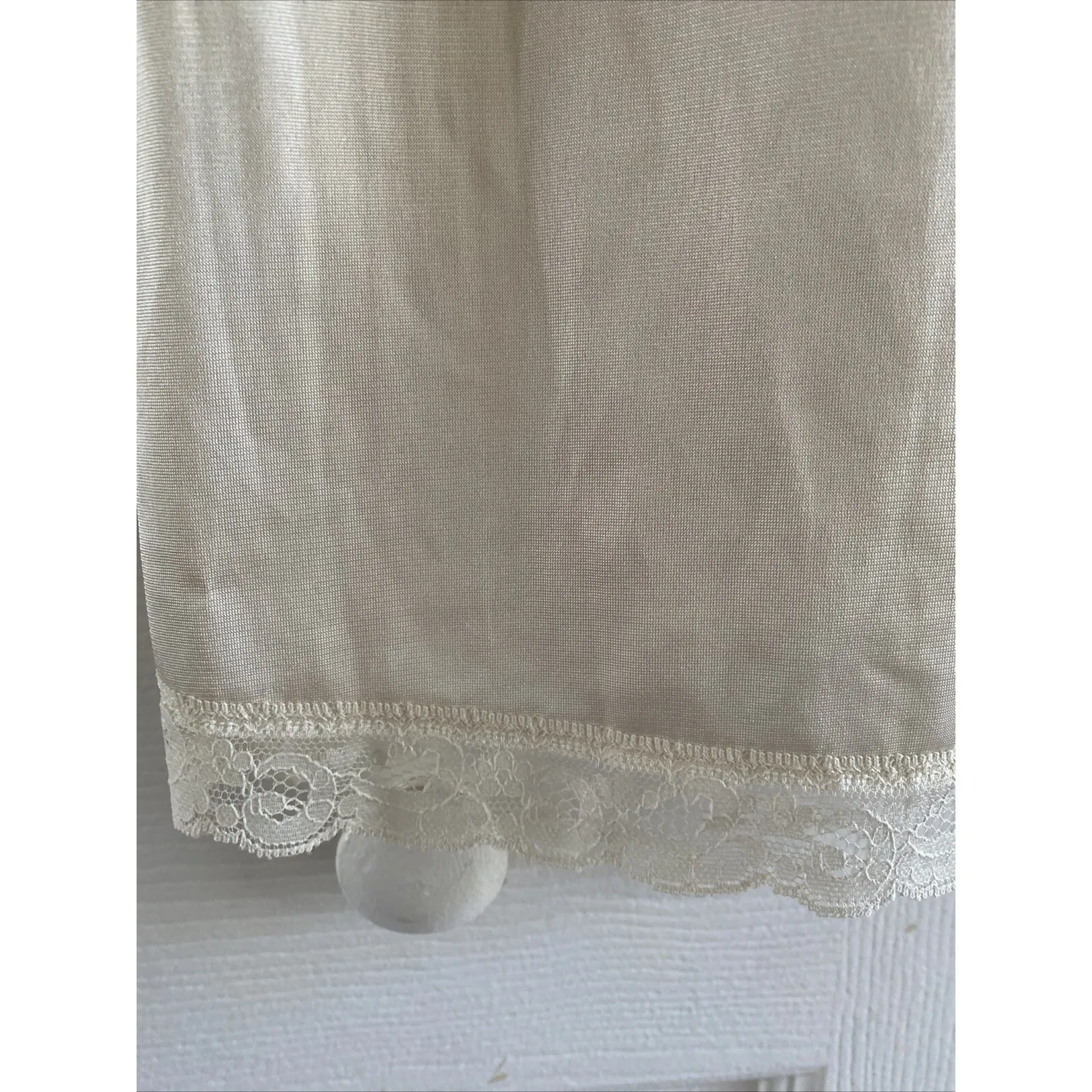 Vintage Vanity Fair Cream Tan Slip Dress Lace Hem Size 34 Feminine Babydoll - Image 4