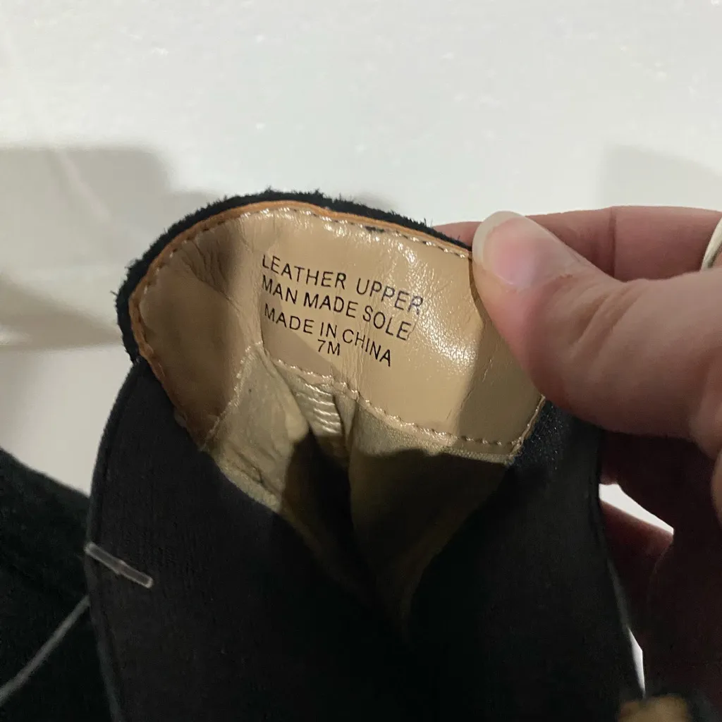 Elegant Black Suede Ankle Boots Ann Taylor 7m - Image 5