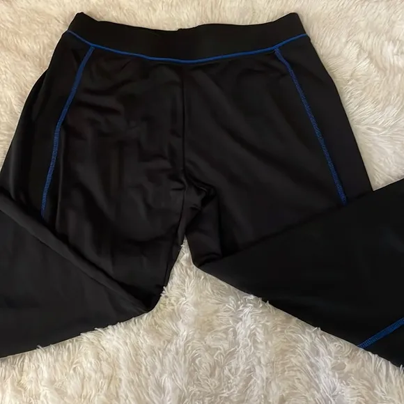 Relaxed Fit Comfortable Capri style Athletic Pants Size M - Image 2