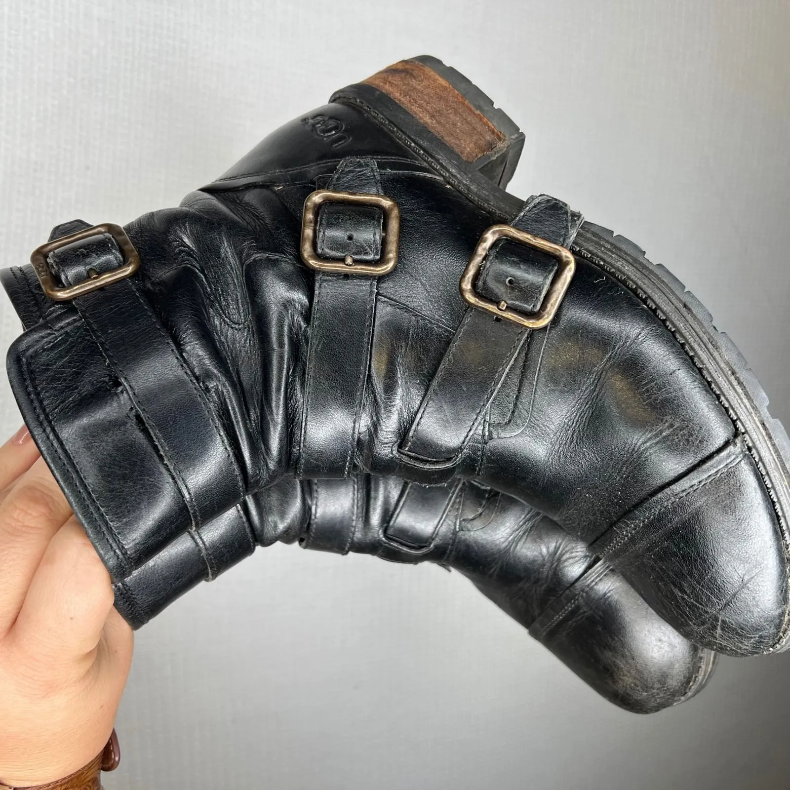 UGG‎ Black Leather Moto Buckle Ankle Boots Women's Size 6 Vibram Sole - Image 5