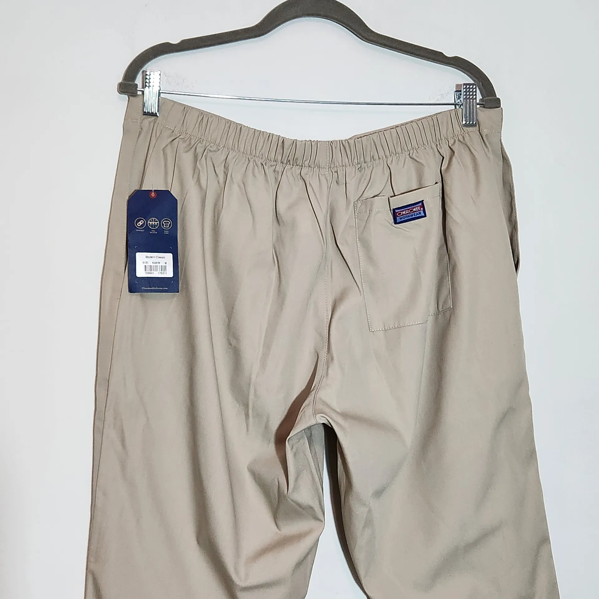 Cherokee Light Khaki Scrubs NWT Size Medium Khaki Cherokee Workwear - Image 5