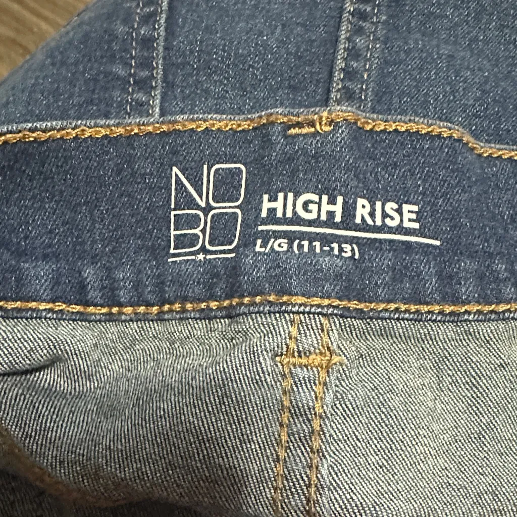 NOBO Trendy Denim Mini Skirt with Front Pockets – Casual Style. Blue Size 11/13 L - Image 6