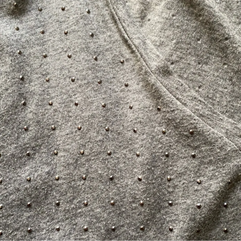 Express Gray Cotton Modal T-shirt with Studs Size Large - Image 3