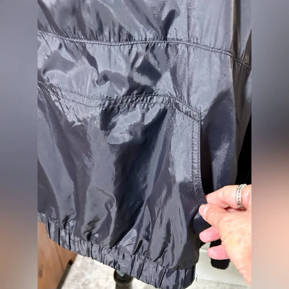 FABLETICS Ziva Quarter Zip Windbreaker with Kangaroo Pouch and Mesh Inserts Sz M - Image 4