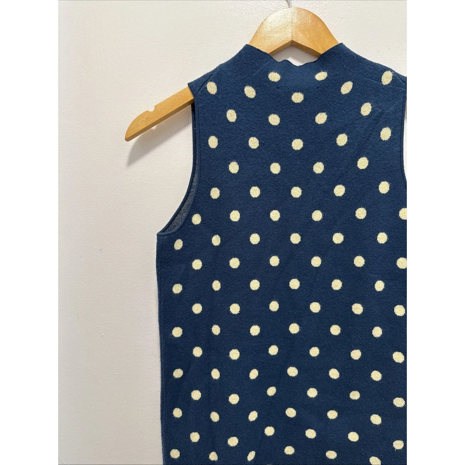 Ann Taylor Women's Blue & Cream Polka Doy Print Top Size S Petite‎ Sleeveless - Image 8