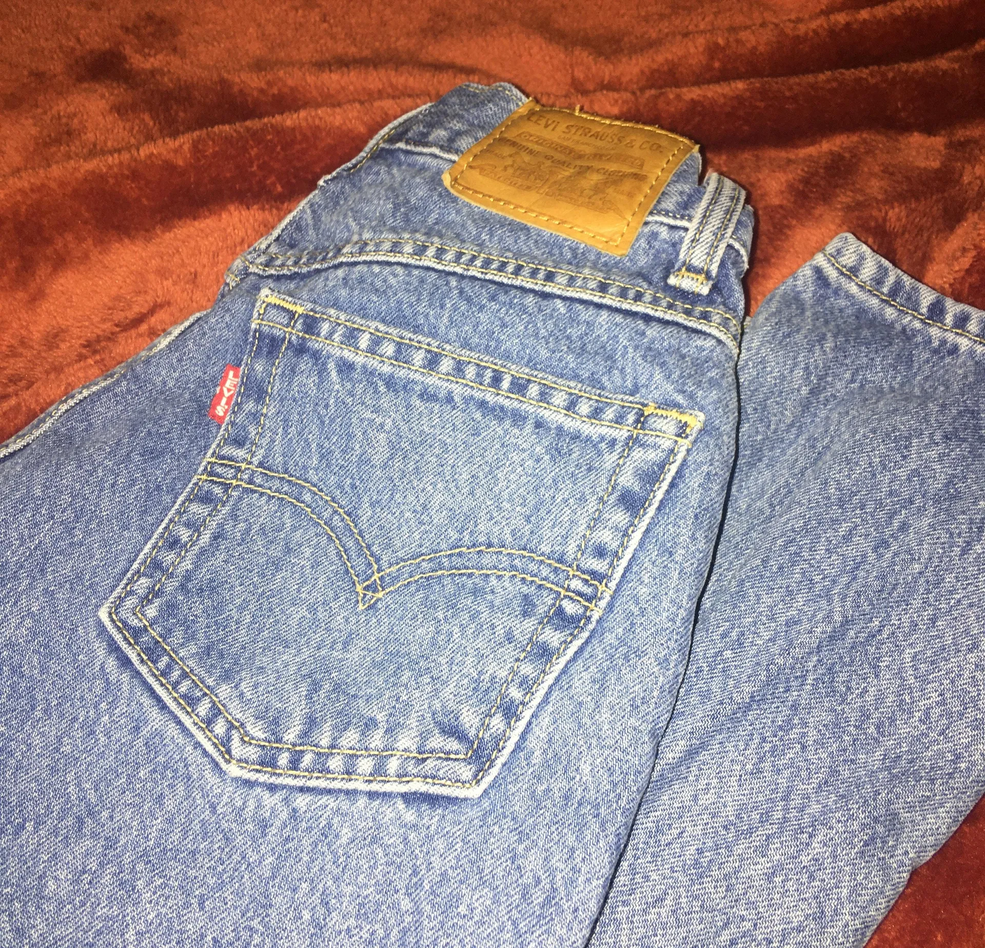 Levi's Mom Jeans - Image 3