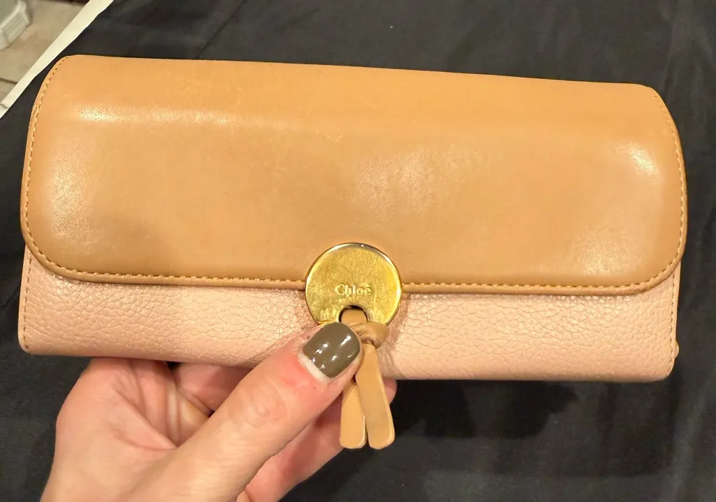 Chloe Indy Continental Flap Wallet Blush Pink Grained Leather Logo Closure - Image 1