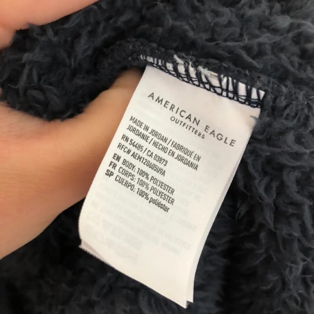 AMERICAN EAGLE Navy Blue Cream Colorblock Sherpa Pullover Crewneck Sweatshirt S - Image 10