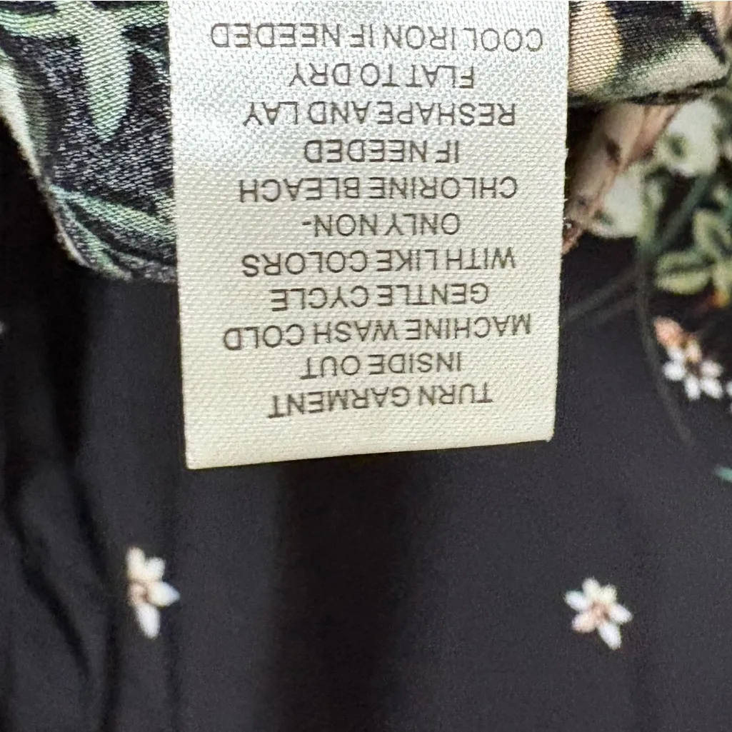 Coco + Carmen Black Floral Beaded‎ Neckline Top Size Small/Medium - Image 7