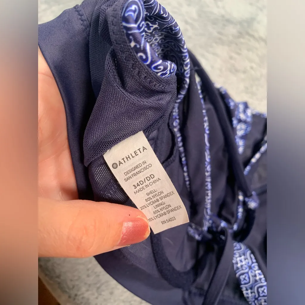 Athleta swimsuit top blue 34D/DD - Image 8