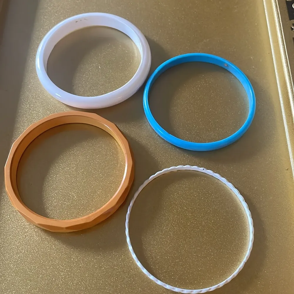 Vintage Colorful Bracelet Bangles, Set of Four, White, Tan & Blue - Image 2