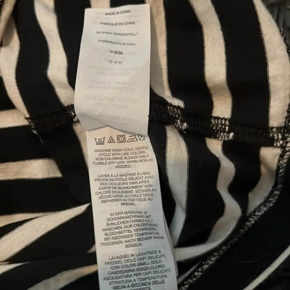 J. Crew Striped Top With Faux Leather Trim Down Sleeves & Zip Pull Size xxs - Image 9