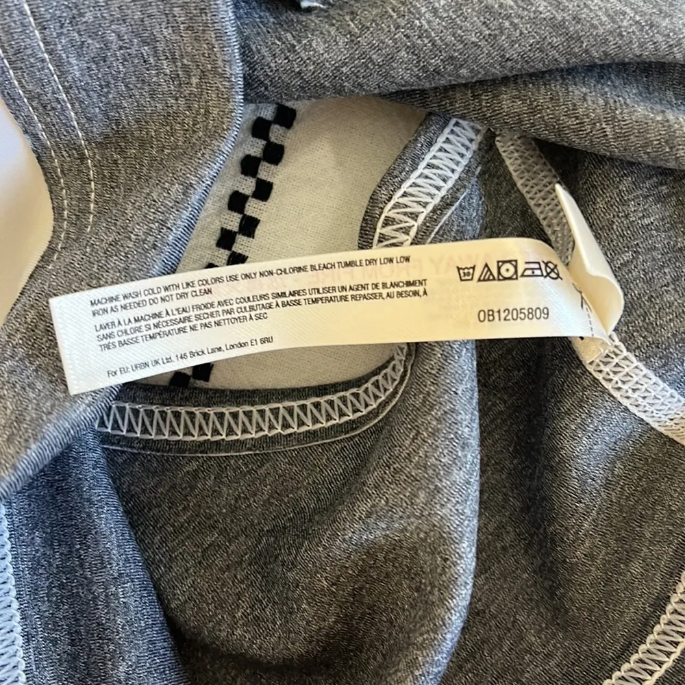 nwt //  around the block crop top - Image 10