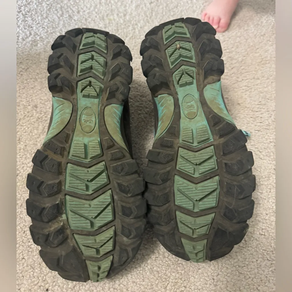 Women’s Hiking Shoes - Image 4