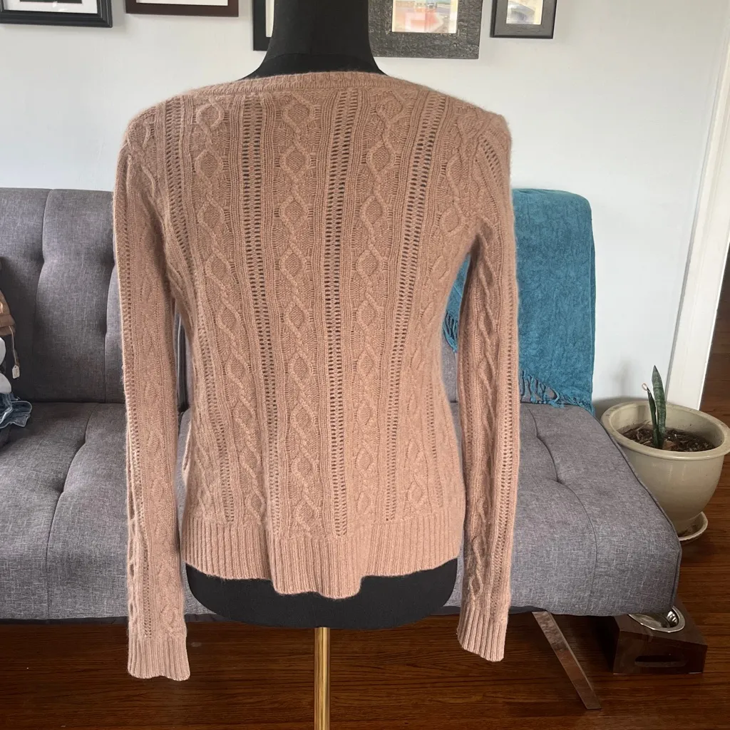 Quinn Cashmere knit sweater. Size XS Tan - Image 2