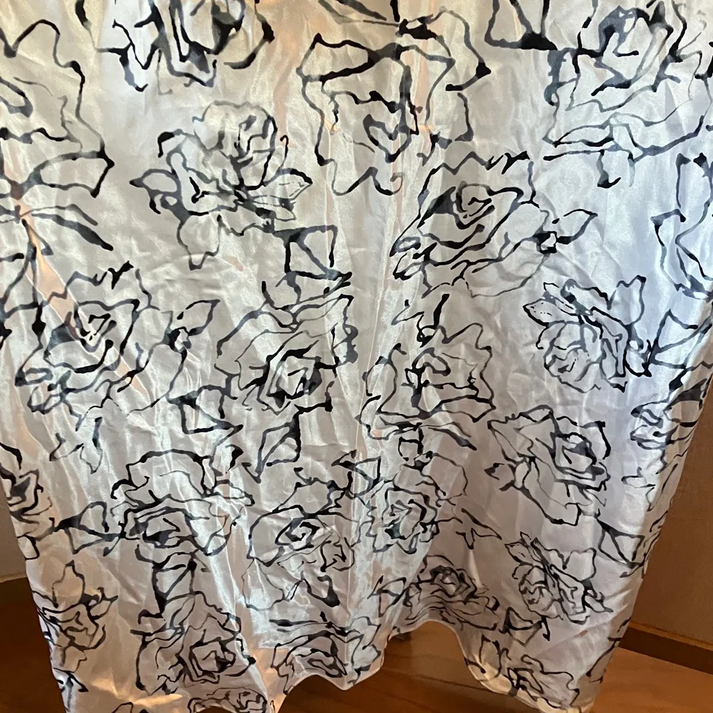 Gilligan & O'Malley Women's nighty medium - Image 7