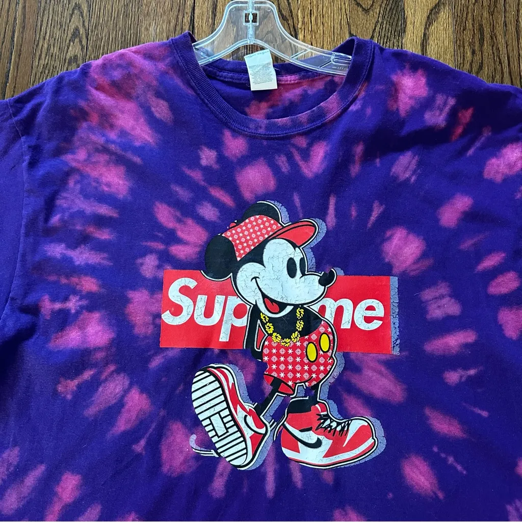 Supreme Minnie Purple and Pink Reverse Dye Spiral T-Shirt XL - Image 4