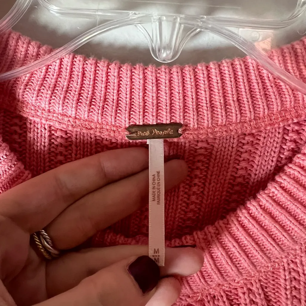 Free People All Yours Cropped Chunky Knit Cardigan Buttons Bubblegum Pink Sz M - Image 3