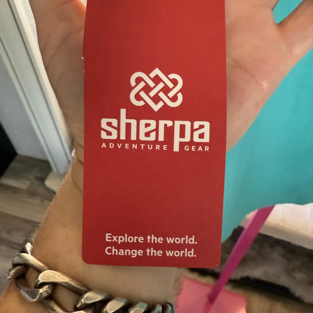 NWT Sherpa Adventure Gear Stylish Teal Embroidered Blouse small Blue - Image 8