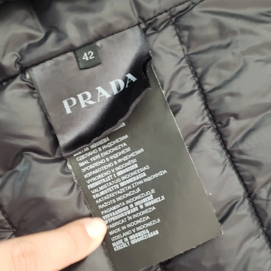 Prada Women's Black Quilted Down Puffer Jacket Size 42 Chic Feminine Cozy Winter - Image 5