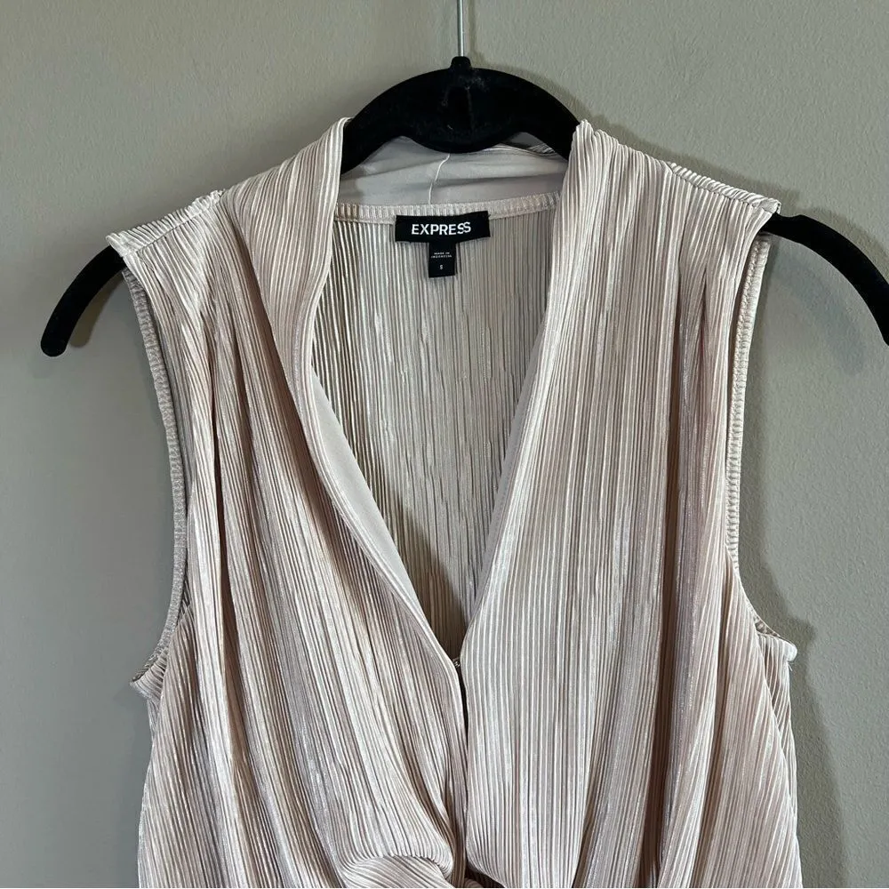 ✨ Express Women’s Champagne Crinkle Front Knot Top Small - Image 2