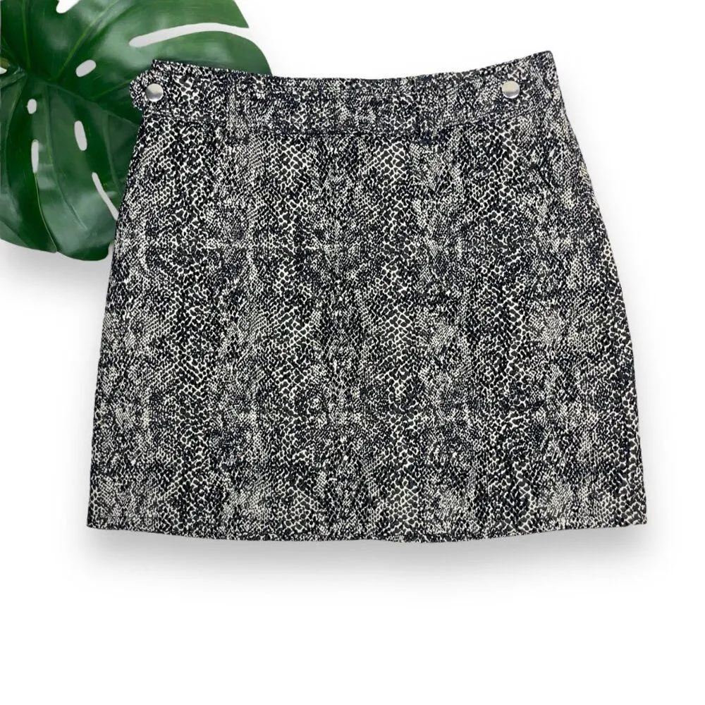 Topshop NWT Mini Leopard Print Flocked Moto Skirt - Monochrome - Sz 8 - Image 2