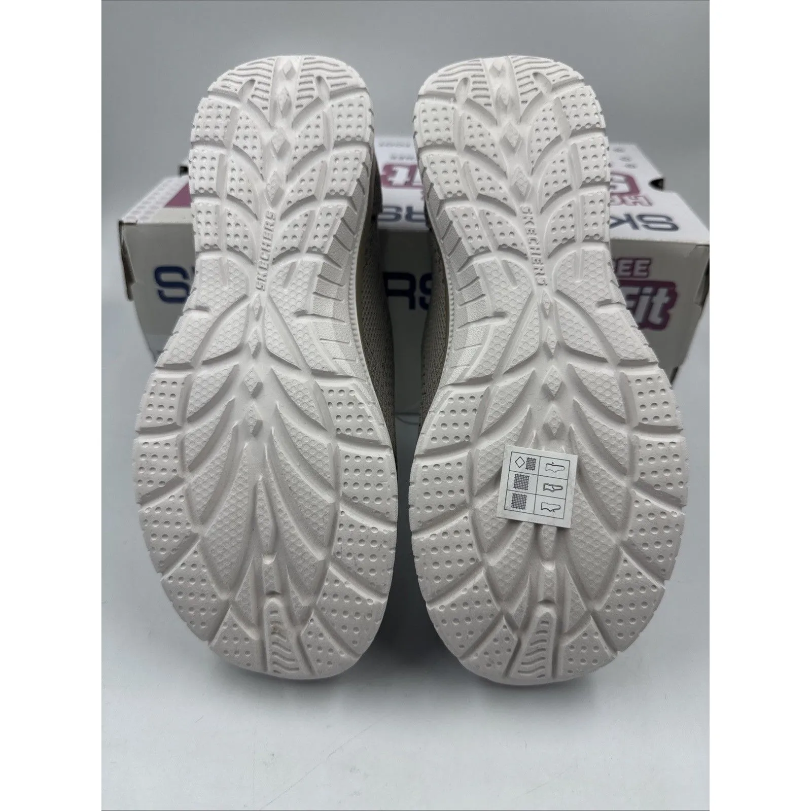 New Skechers Women's Taupe Virtue Swift Fit Sneaker Hands Free Memory Foam 6.5 - Image 13