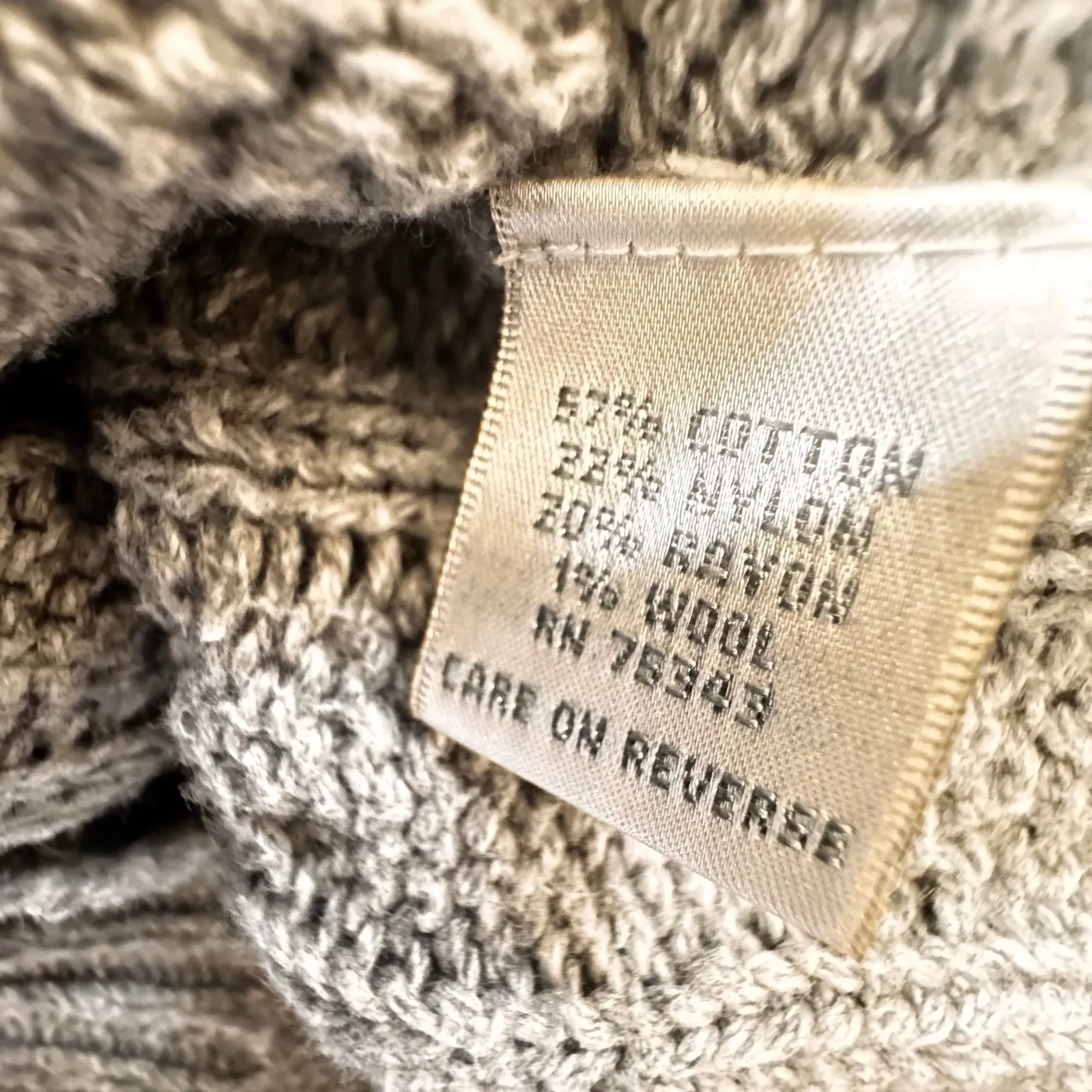 Y2K Between Me & You Womens Gray Cable Knit Hooded Cardigan Sweater Sz L baydoll Size L - Image 4