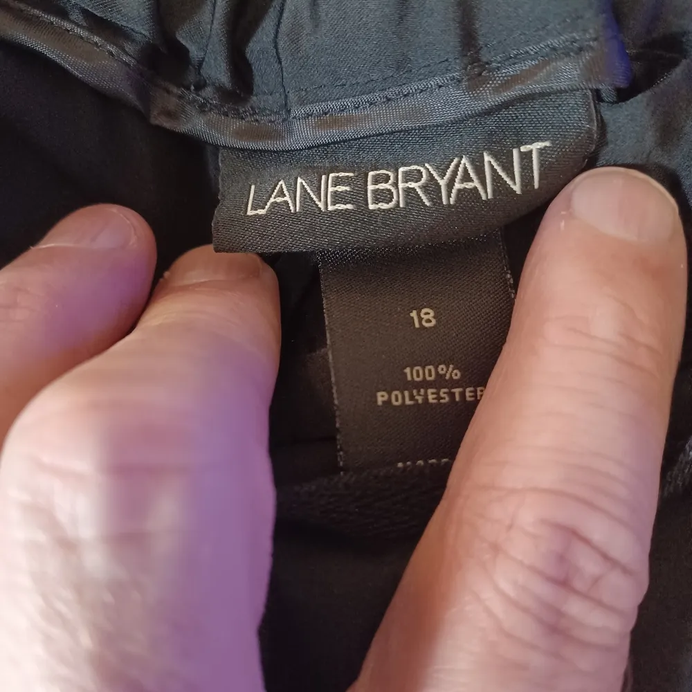 Lane Bryant womens black polyester pants size 18 cropped - Image 2