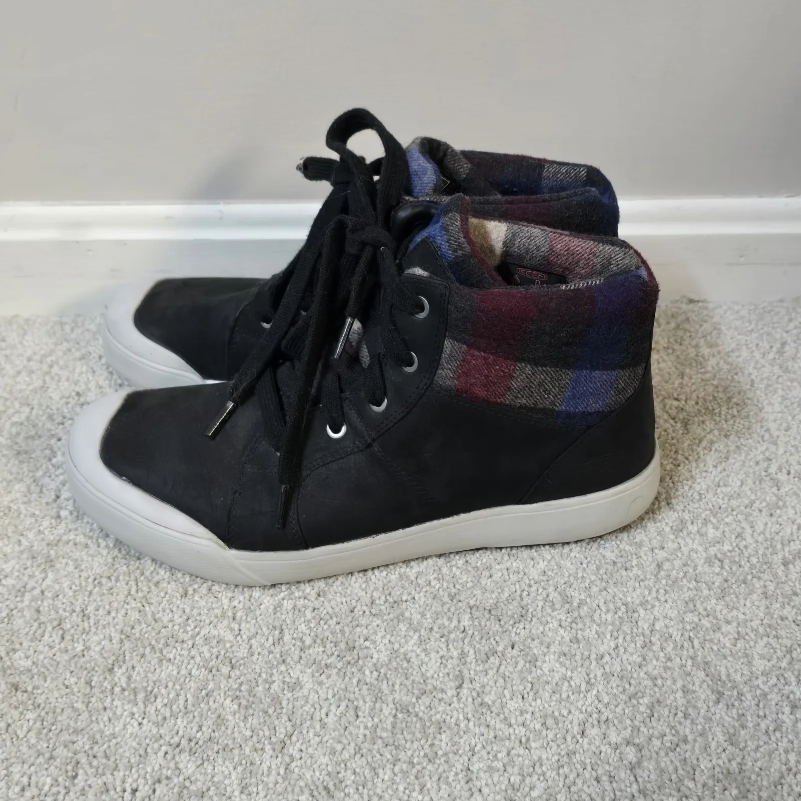 Keen Elena Hiking Boots Hightop Sneaker Plaid Womens Sz 11 Warm Comfortable - Image 3