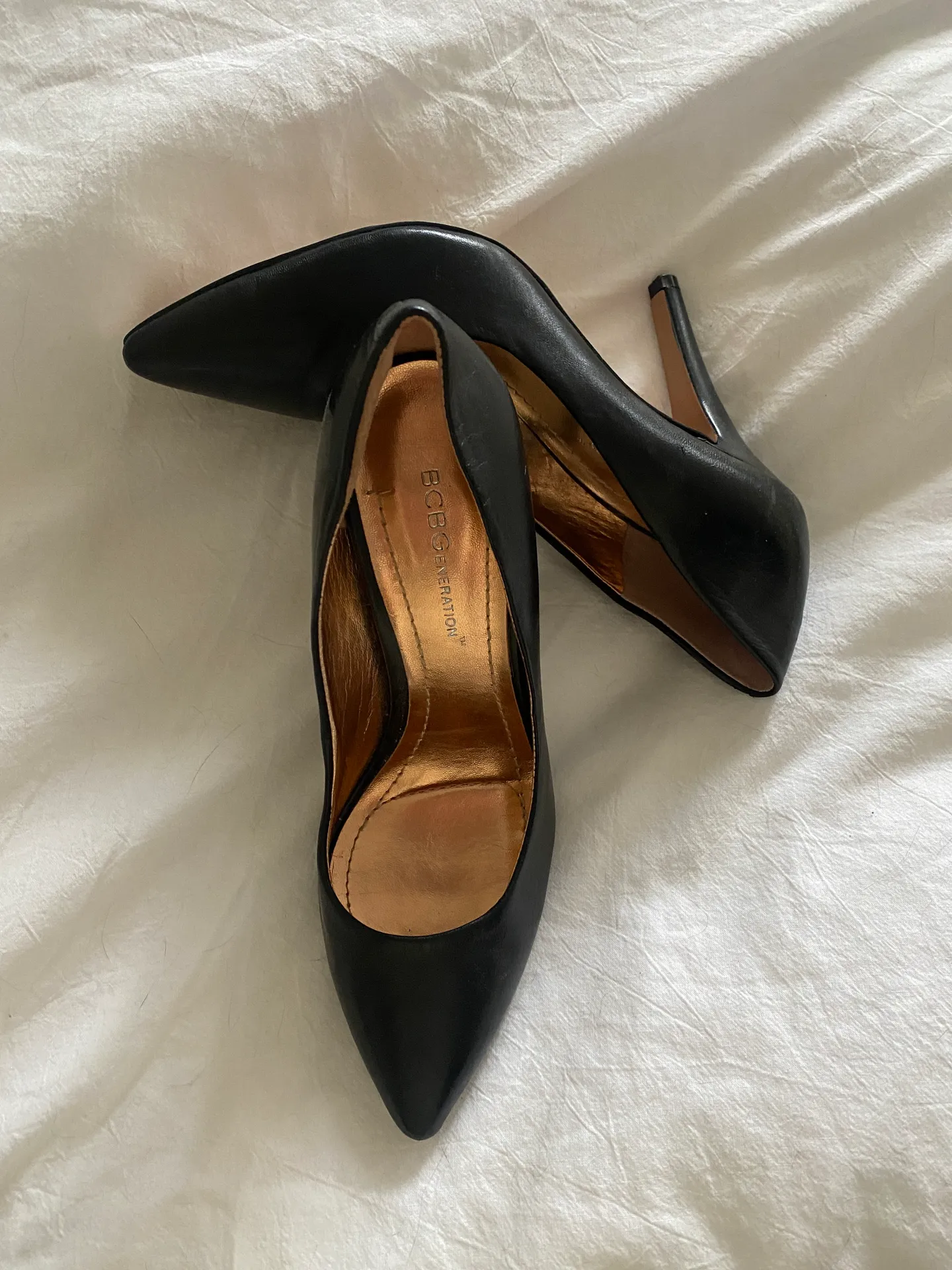 BCBGMAXAZRIA Black Pointed Toe Heels - Image 2