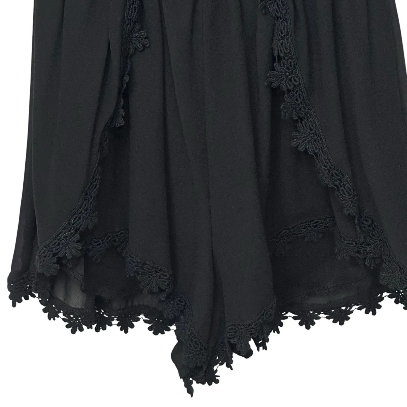 ASTR ~ Size XS~‎ BOHO FESTIVAL! Black Crochet ROSEANNE Pleated Shorts Romper - Image 4