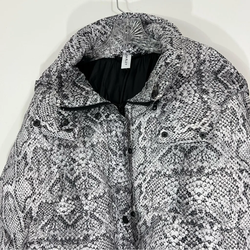Varley Highland Puff Jacket Contrast Snake Large - Image 4