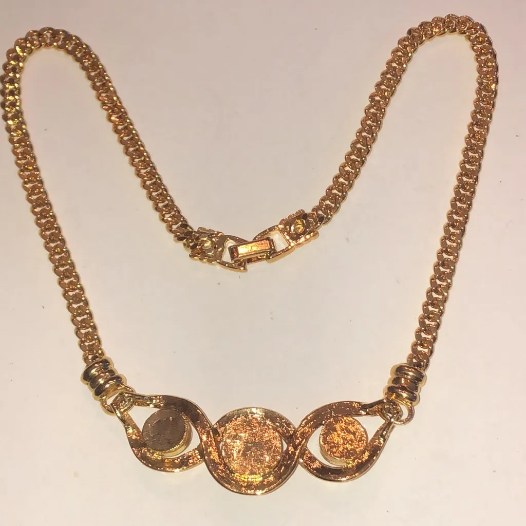 Elegant Vintage Gold Tone CZ Rhinestone Chunky Retro Necklace - Image 4