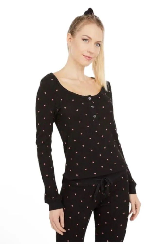 NEW Revolve Plush Thermal Heart Pajama + Scrunchie Set size XS - Image 4