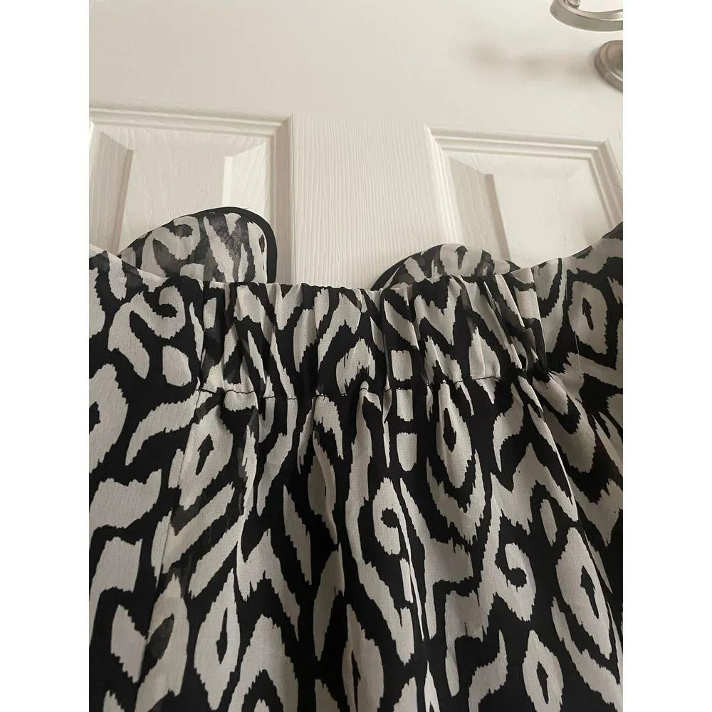 Torrid , Size L, L/S Chiffon Blazer in B/W Sheer Print $28, B50 - Image 3