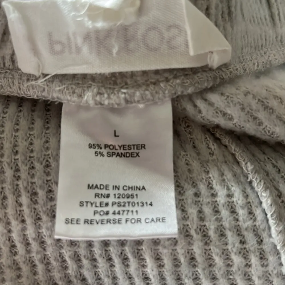 Pink Rose  super soft camo print hoodie - Image 3