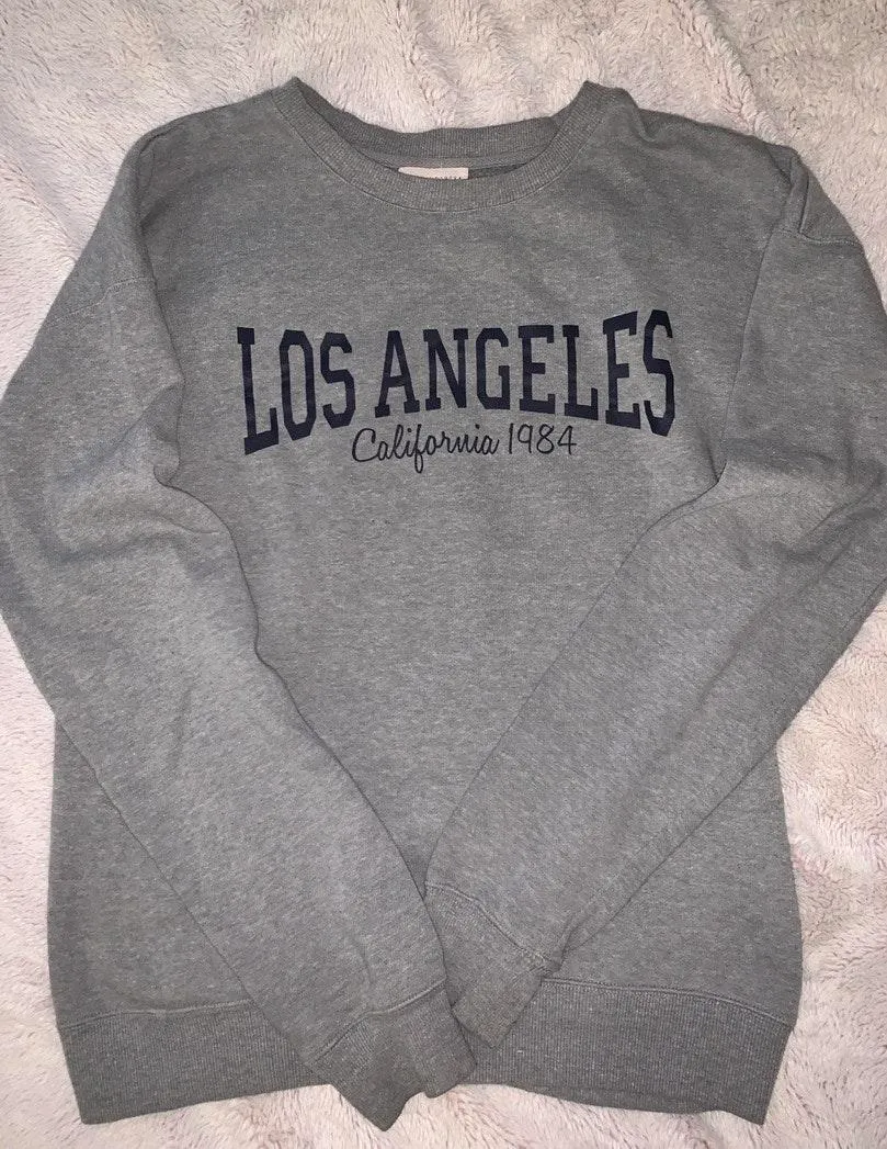 LA Hearts Crew Neck Sweatshirt - Image 2